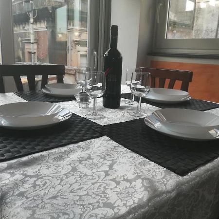 La Terrazza Sul Centro Apartment คาตาเนีย ภายนอก รูปภาพ