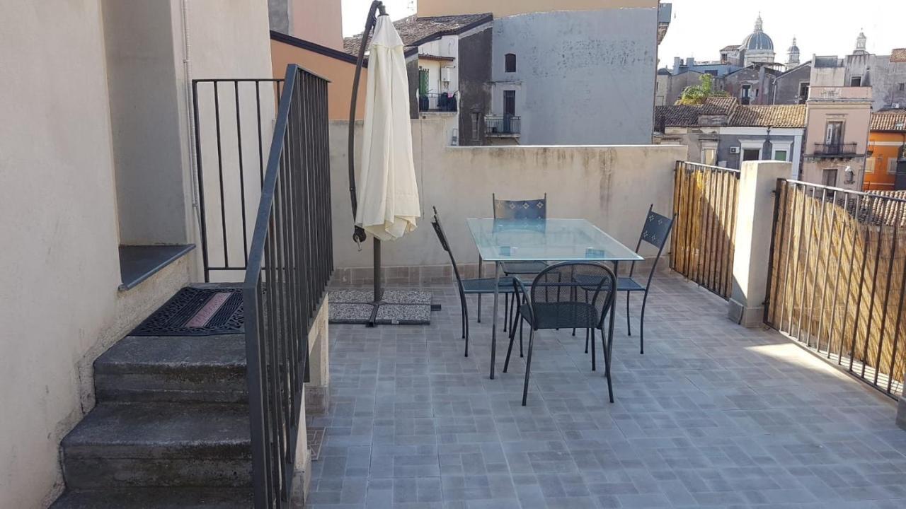 La Terrazza Sul Centro Apartment คาตาเนีย ภายนอก รูปภาพ