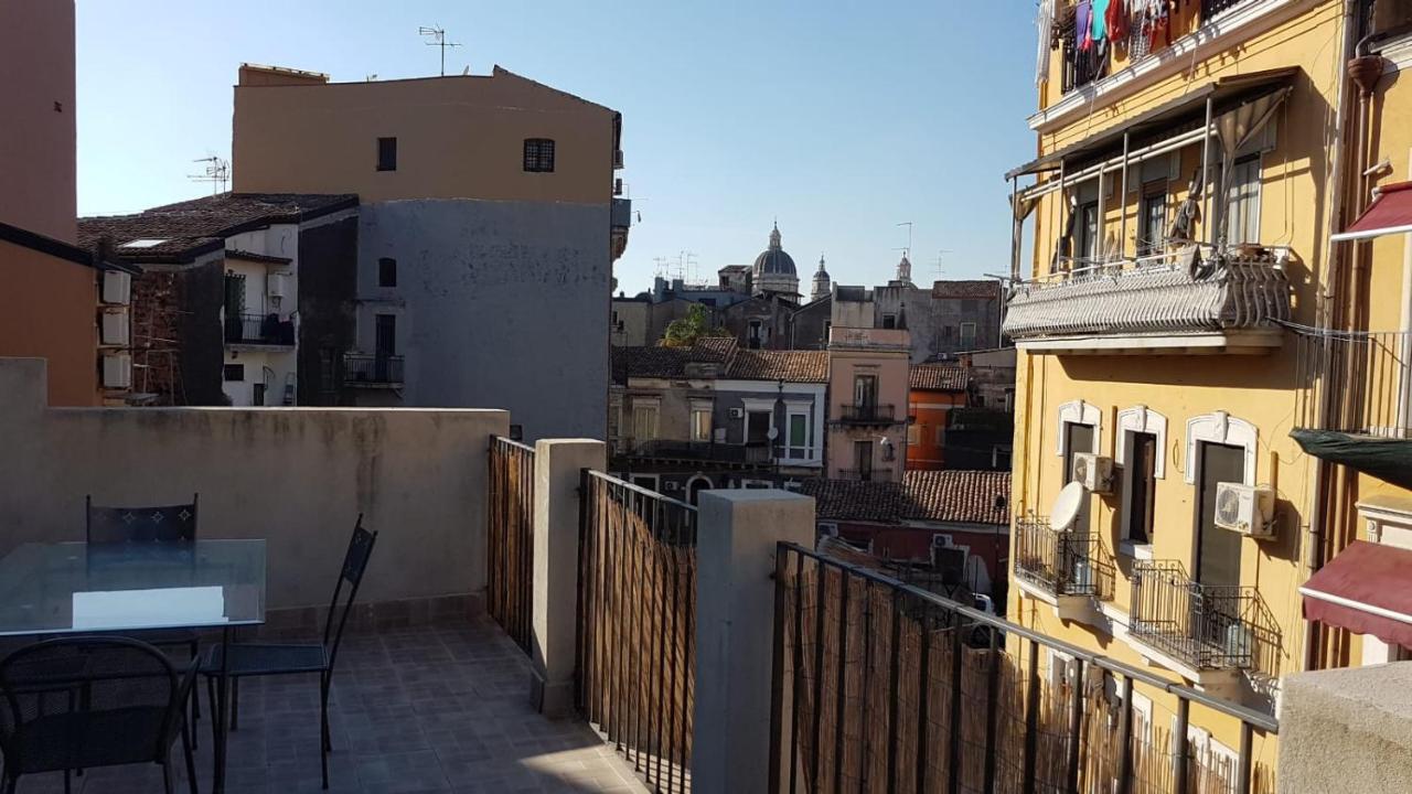 La Terrazza Sul Centro Apartment คาตาเนีย ภายนอก รูปภาพ